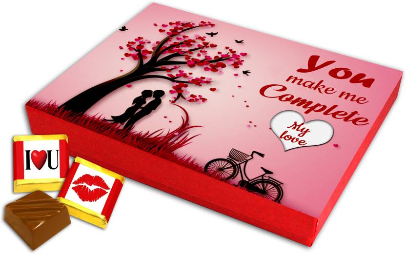 Valentine gift set of chocolate  perfect for expressing love to your partner.